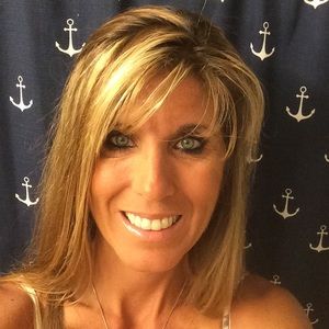 Meet your Posher, Connie